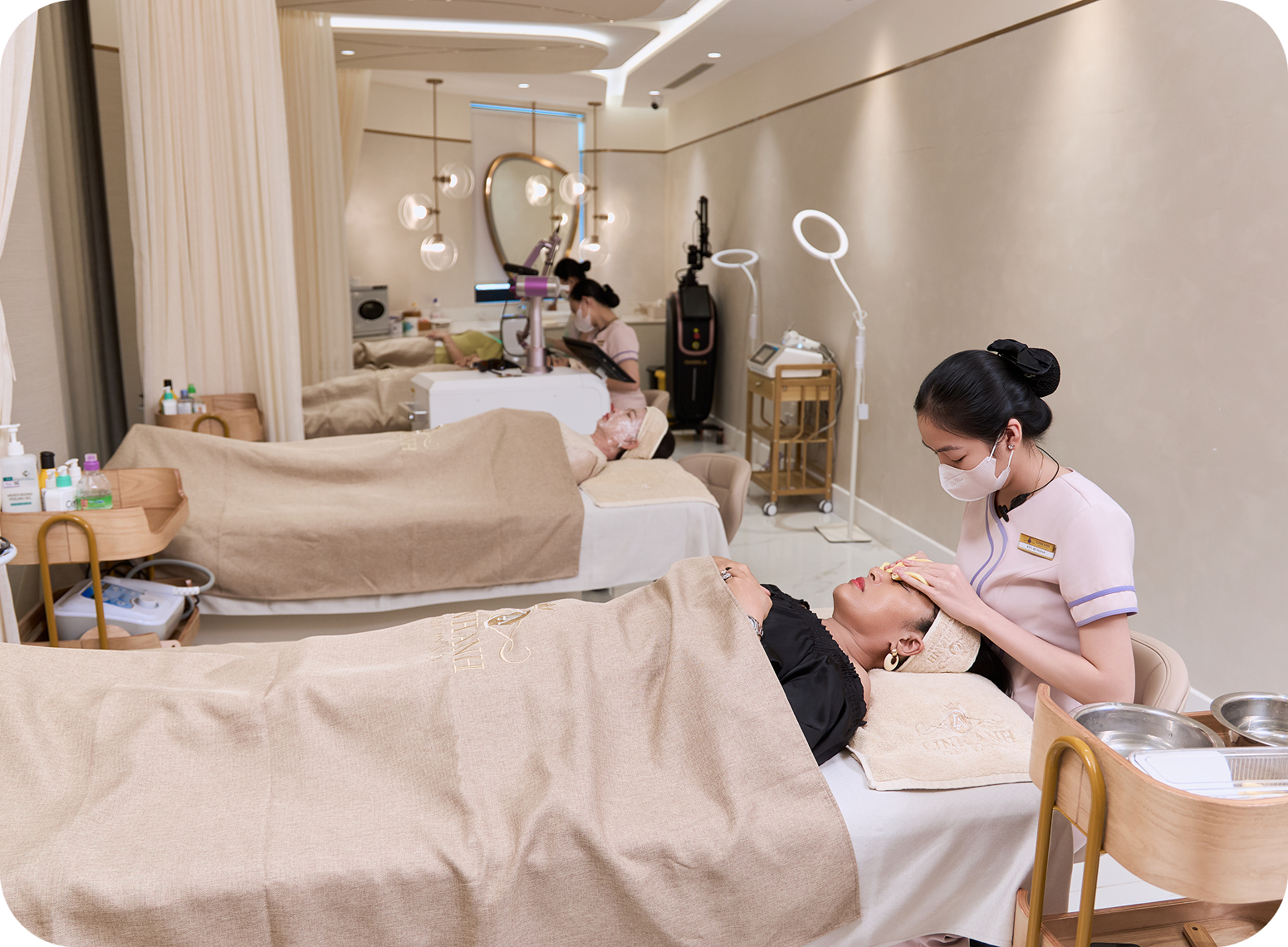 Không gian phòng khám Thẩm mỹ Linh Anh – hình 5