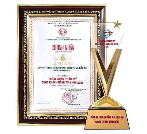 Chứng nhận và cúp Phòng khám Thẩm mỹ được khách hàng tin chọn 2025