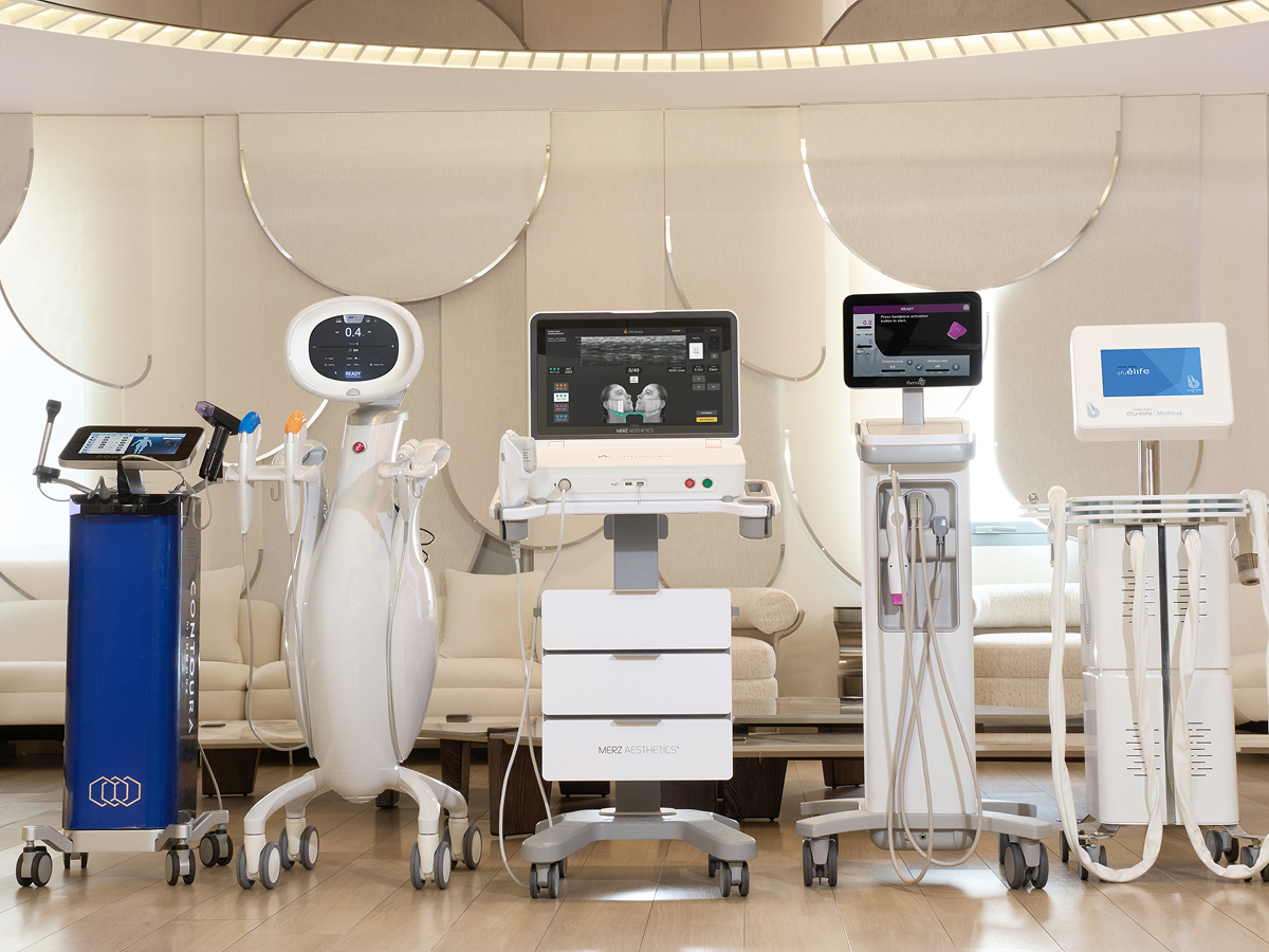 Hệ thống thiết bị và công nghệ thẩm mỹ tiên tiến tại Thẩm mỹ Linh Anh